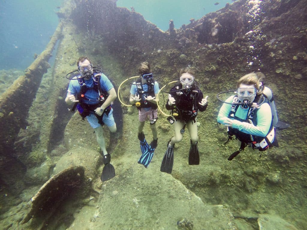 Referral Dives in Paradise